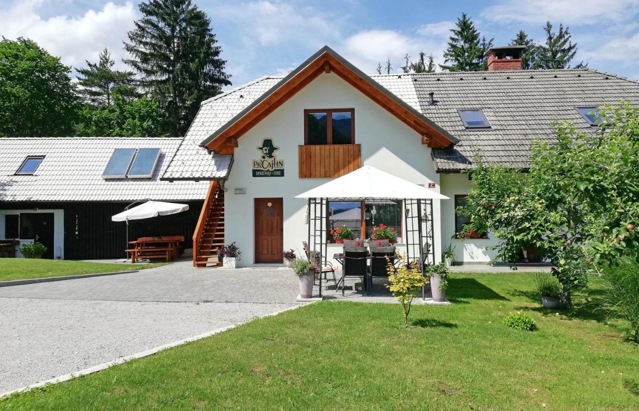 Apartamento Pr'Cajhn Radovljica Exterior foto